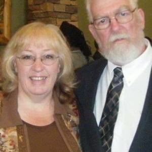 Meet your Posher, Mona